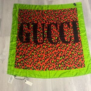 NWT Authentic Gucci Silk Scarf